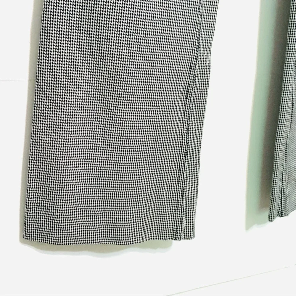 Banana Republic Women’s Houndstooth Sloan Pants Size 6 Black and White